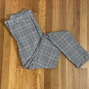 Old Navy Pixie High Rise - Secret Slim Pocket